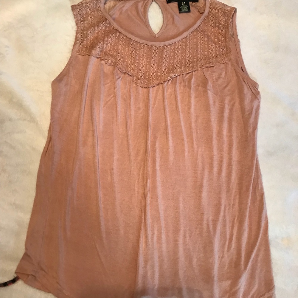 Pale pink tank top
